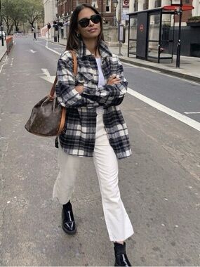 ZARA Plaid Flannel Shacket Jacket Black White Grey Size Small Cozy Grunge Preppy